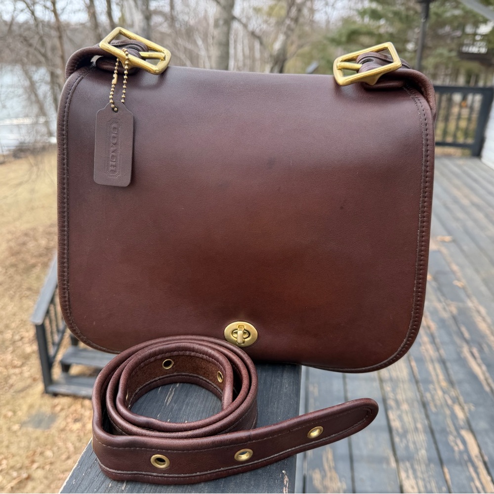 Vintage Coach Stewardess 9525 Mahogany Shoulder Bag